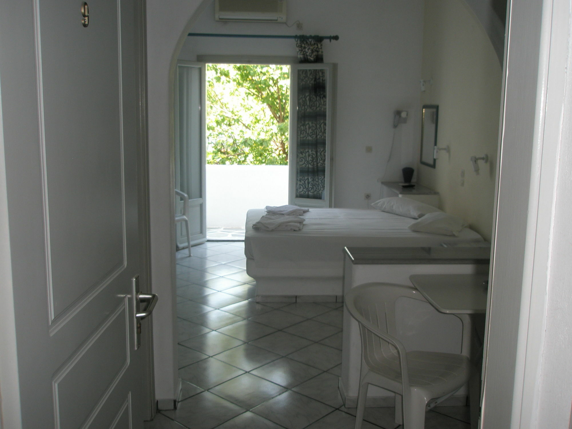 Ampeli Apartments Páros 外观 照片