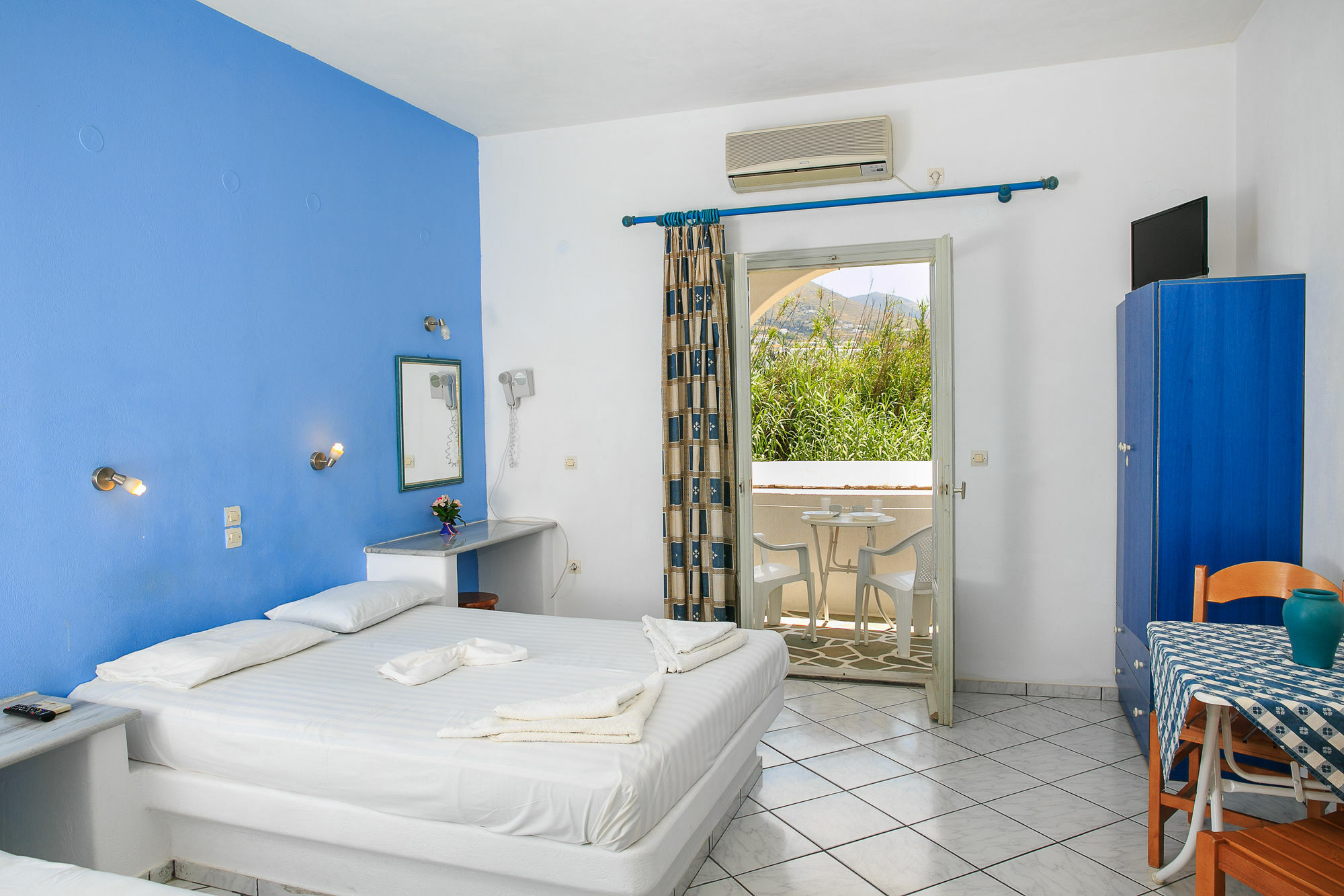 Ampeli Apartments Páros 外观 照片