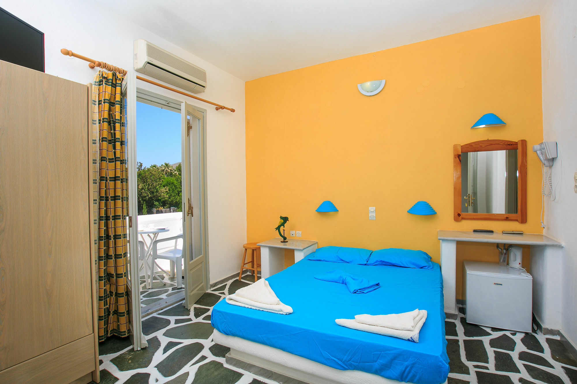 Ampeli Apartments Páros 外观 照片